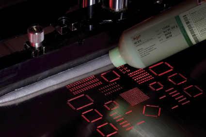 Loctite Multicore HF 212 is a halogen-free, lead-free solder paste ideal for today’s high-value PCB assemblies.