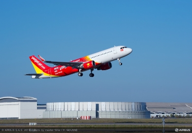VietJetAir’s first A320 on order from Airbus takes off from Toulouse, France for the first time (c) Airbus