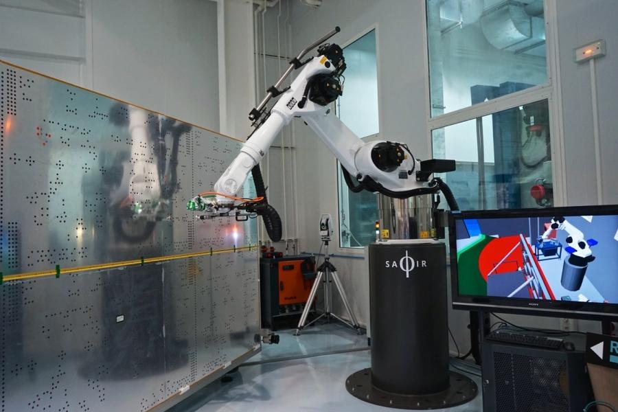 Saphir robotics project to be deployed in Thales Alenia Space's clean rooms starting in the second half of 2015 