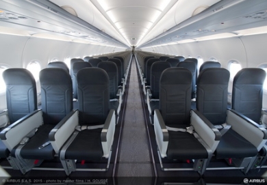 Vueling takes delivery of its first enhanced comfort A320 cabin featuring the Airbus Space-Flex concept (c) Airbus