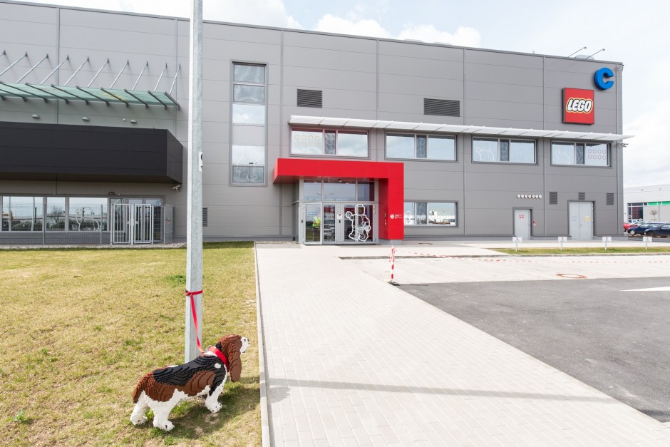 LEGO Group expands its production facility in its Kladno factory in the Czech Republic 