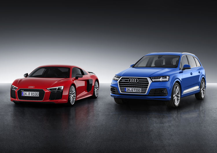 AUTO ZEITUNG: Winner of the Auto Trophy 2015: Audi R8 and Audi Q7 