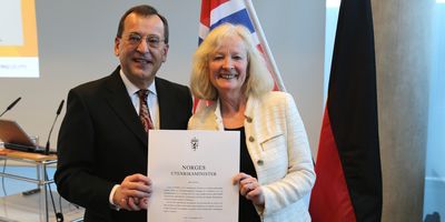VNG - Verbundnetz Gas AG Chairman of the Executive Board Dr. Karsten Heuchert appointed honorary consul-general of Norway 