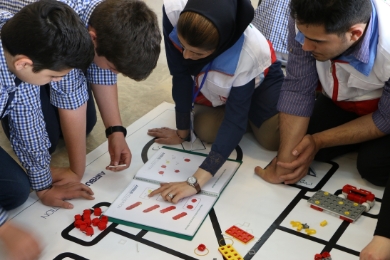 The Airbus Foundation and the Iranian Red Crescent Society launch initiative to train students in robotics and resilience techniques 