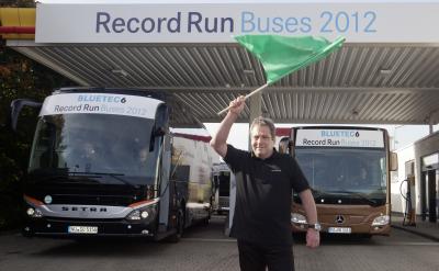 Record Run Buses 2012 heute gestartet: Einmaliger Effizienztest für Mercedes-Benz Citaro und Setra ComfortClass 500 nach Euro VI Fotonummer: 12A1183 Dateigröße: 2,502 MB Dateigröße, niedrig: 0,018 MB Datum: 22.10.2012