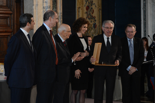 Roberto Colaninno, Presidente e Amministratore Delegato del Gruppo Piaggio, Presidente del Gruppo Immsi e Presidente di Alitalia, è stato insignito oggi a Roma del Premio Leonardo
