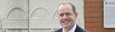 Sir Andrew Witty makes his first official trip to The University of Nottingham's Malaysia Campus