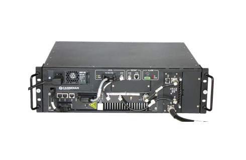 The tactical cell of Cassidian, 3G IDR (Independent Digital Repeater), is a fully autonomous radio communications solution that can be linked with Tetrapol networks. It allows task forces to communicate in extreme situations and in areas where there is no radio coverage. (c) Cassidian