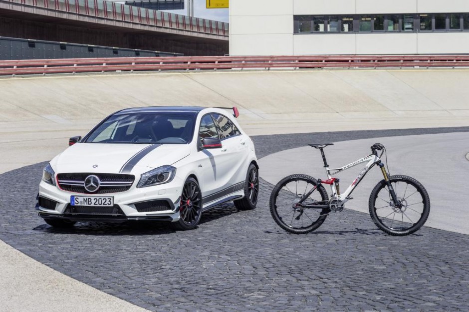 Cooperation between Mercedes-AMG and ROTWILD: Driving performance on two wheels and four Date: Jun 10, 2013