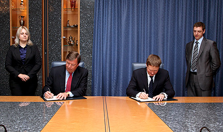 Russian Vnesheconombank and Adams Street Partners of US Sign Cooperation Agreement