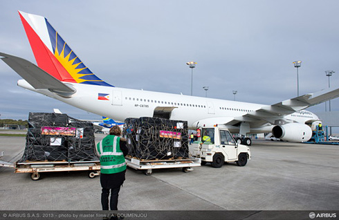 Philippine Airlines and Airbus Corporate Foundation coordinate fourth humanitarian flight for typhoon Haiyan victims (c) Airbus