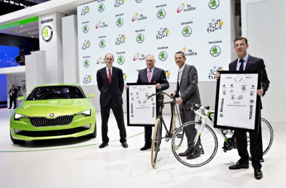 The agreement has been signed today in Geneva (from left): Jean-Etienne Amaury, President of Amaury Sport Organisation, Dr. Winfried Vahland, ŠKODA CEO, Yann Le Moenner, Amaury Sport Organisation CEO, and Werner Eichhorn, ŠKODA Board member for Sales and Marketing.