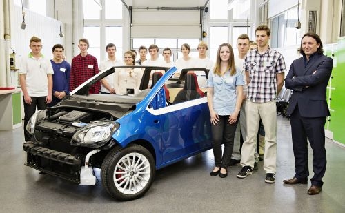 ŠKODA AUTO Vocational School apprentices build their dream car: sporty convertible ŠKODA CitiJet