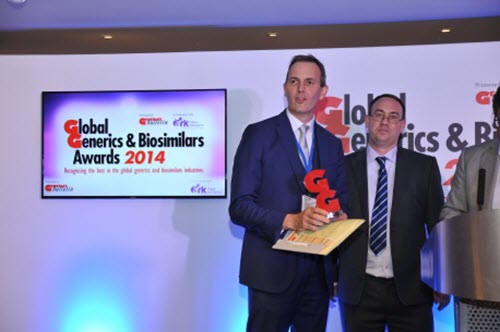 Nick Haggar, Head of Commercial Operations Western Europe, Middle East & Africa, receives the award on behalf of Sandoz
