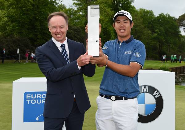 BMW PGA Championship, 24th May 2015 - Dr Ian Robertson, Member of the Board of Management of BMW AG, Sales and Marketing BMW, Byeong-Hun An.© BMW AG (5/2015)