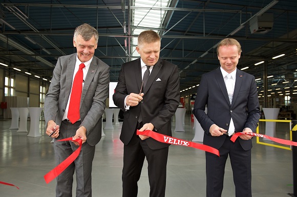 Slovakia Prime Minister Fico opened two new production halls at the VELUX Group’s factory in Partizánske 
