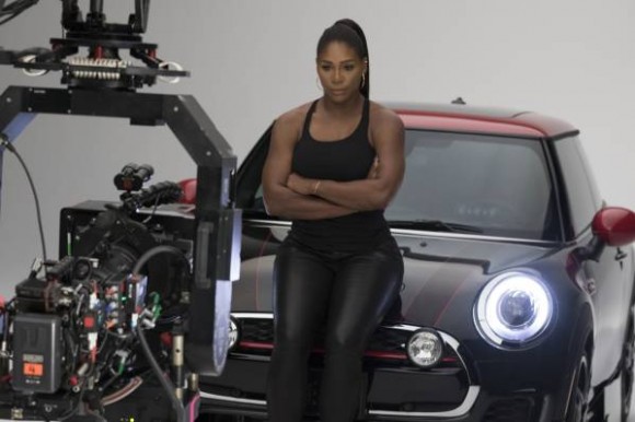 Tennis player Serena Williams in MINI's star-studded Super Bowl ad "Defy Labels". (02/2016)