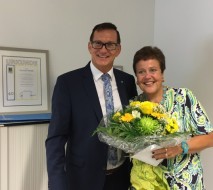 EDEKA Südwest ehrt langjährige Mitarbeiterin: Siglinde Franke feiert 40-jährige Betriebszugehörigkeit