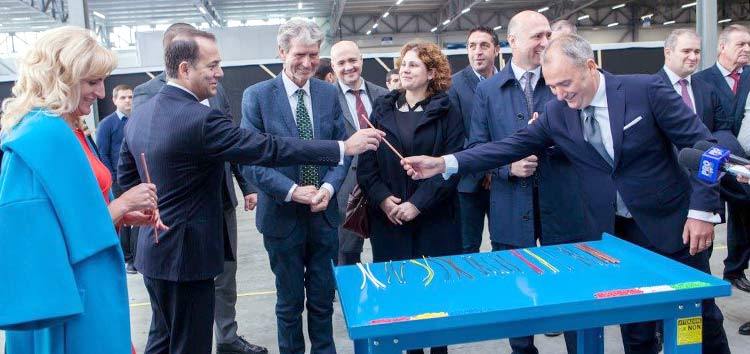 The management team of the Italian cable and wires manufacturer La Triveneta Cavi presents the company’s products at the official opening of its Moldovan factory.