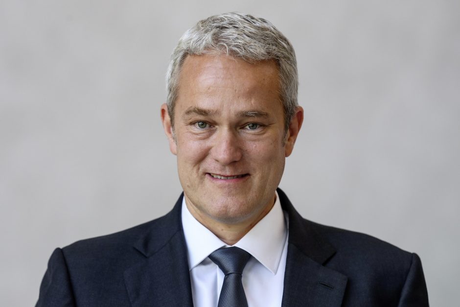 Volkswagen Group Appoints Holger B. Santel As Head Of Sales And ...